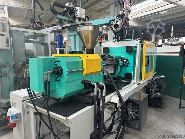 Injection molding machine Arburg 470C 1500-400