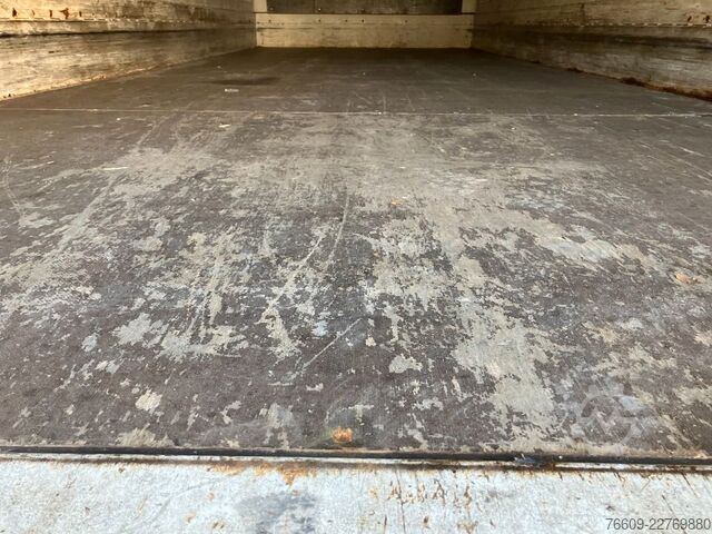 Swap body trailer KRONE Wechselbrücke Koffer