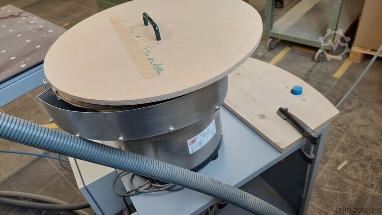 CNC drilling and milling center with dowels FELDER CREATOR 950 PREMIUM