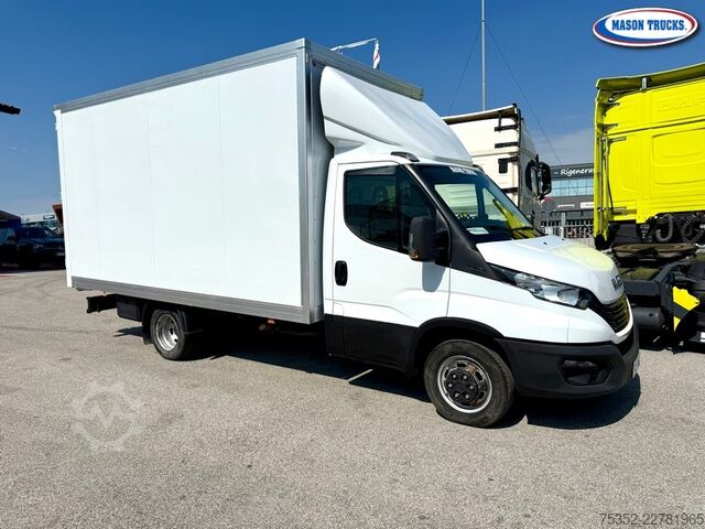 Transporter mit Koffer Iveco Daily 35c140