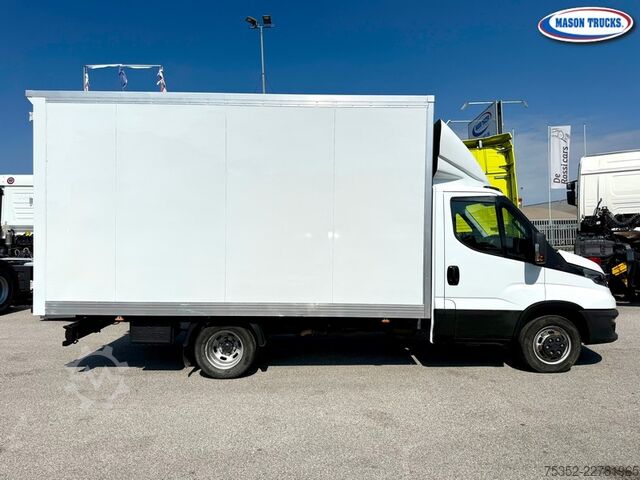Transporter mit Koffer Iveco Daily 35c140