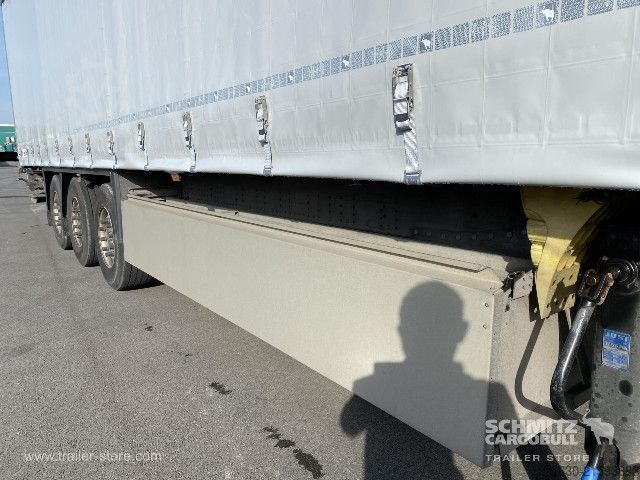 Open semitrailer with tarp Schmitz Cargobull Semitrailer Curtainsider Standard Hayon