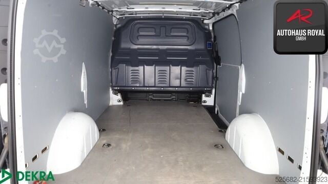 Panel van mercedes-benz Vito 114 CDI KASTEN LANG STANDHZ,DISTRO,AHK,SH