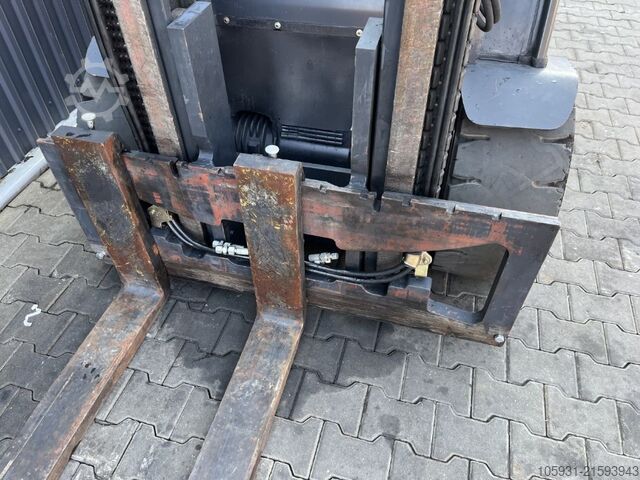 Elektro 4 Rad-Stapler Linde E50HL-01