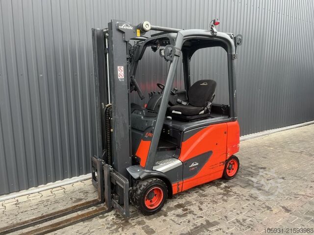 Elektro 4 Rad-Stapler Linde E20PH-02