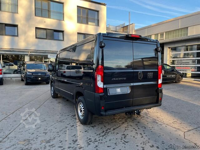 Kleinbus FIAT Ducato 35 L2H1 Automatik AHK CarPlay RüKa Navi