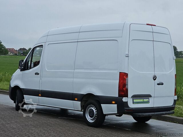 High-roof van MERCEDES-BENZ SPRINTER 314 L2H2 Mbux Automaat!
