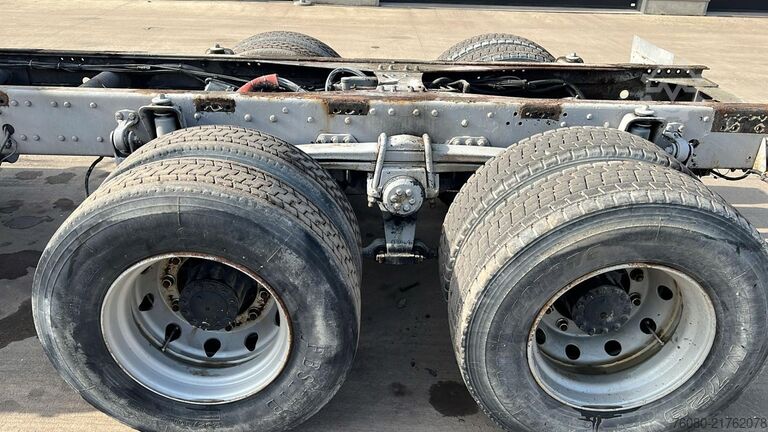 Chassis cab MAN LE 26.284 (6X4 / STEEL SUSP. / LAMES / MANUAL G...
