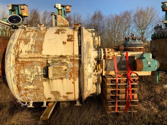 5,000 Litre Pfaudler Model BE5000 Vertical Glass Lined Reactor Pfaudler BE5000