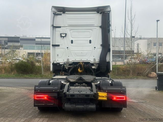 Volume tractor unit MERCEDES-BENZ Actros 1848 Low Hubsattel Safety Retarder Xenon