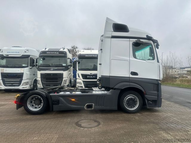 Volume tractor unit MERCEDES-BENZ Actros 1848 Low Hubsattel Safety Retarder Xenon