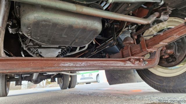 Minibus MERCEDES-BENZ Vorgänger Sprinter O 319 Samba mit Faltdach AC