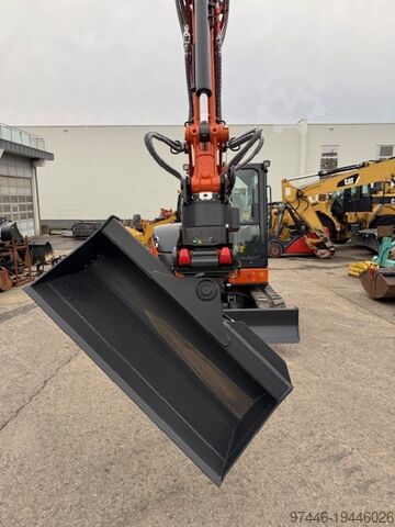 Minibagger Hitachi ZX65USB-6