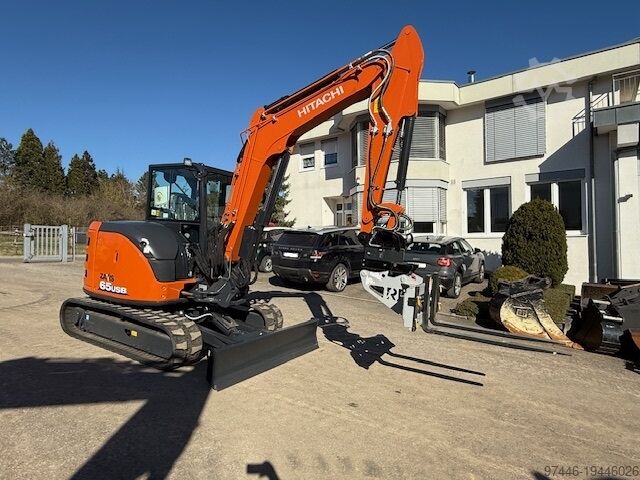 Minibagger Hitachi ZX65USB-6