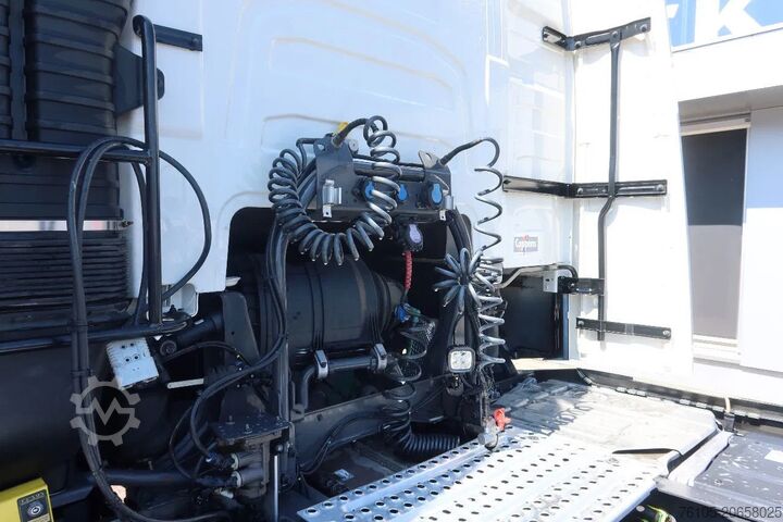 Standard-SZM Volvo FH 460 Voith Retarder Standklima, Iparkcool