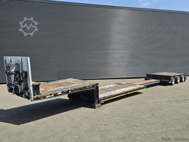 Low loader Meusburger MPG 3 / LOW BED / EXTENDABLE / 3 x STEERING AXLE