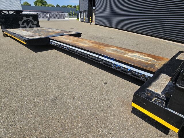 Low loader Meusburger MPG 3 / LOW BED / EXTENDABLE / 3 x STEERING AXLE