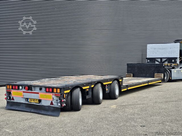 Low loader Meusburger MPG 3 / LOW BED / EXTENDABLE / 3 x STEERING AXLE