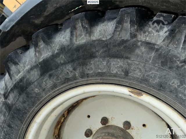 Radlader Lundberg 6200LSE wheel loader with snow blower, bucket and