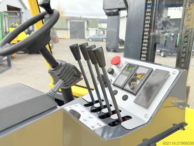 4-way forklift Combilift CB4000 TRIPLEX 5200 FREE-LIFT POSITIONER