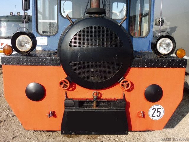 Special purpose truck Cordes Zugmaschine (Lokomotive) Personenanhänger
