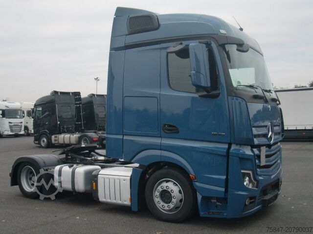 Volume tractor unit Mercedes-Benz Actros 1845 LS/NRL Hubkupplung Retarder