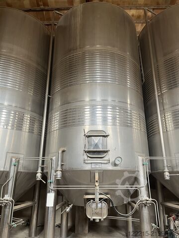 Herpasa 4x 30hl Fermentation and storage cellar (2000) Herpasa Gär- und Lagerkeller