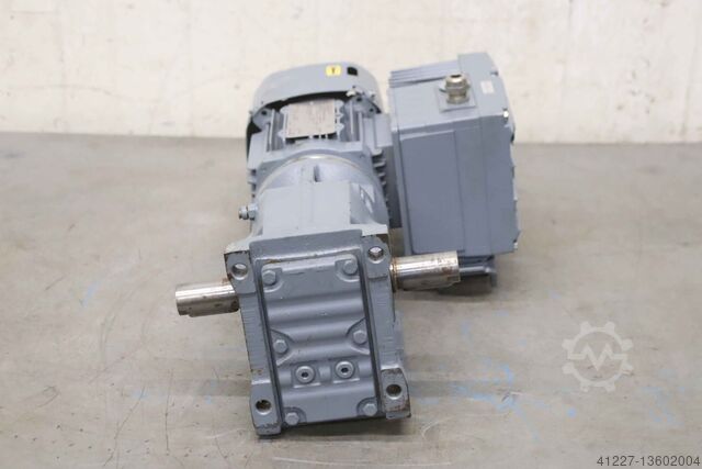 Geared motor 0.37-0.075 kW 31-6.3 rpm SEW-Eurodrive KAF37 DRS71S4BE05HR/MM03/AMA6