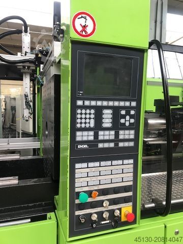 Spritzgießmaschine ENGEL Victory 330/110
