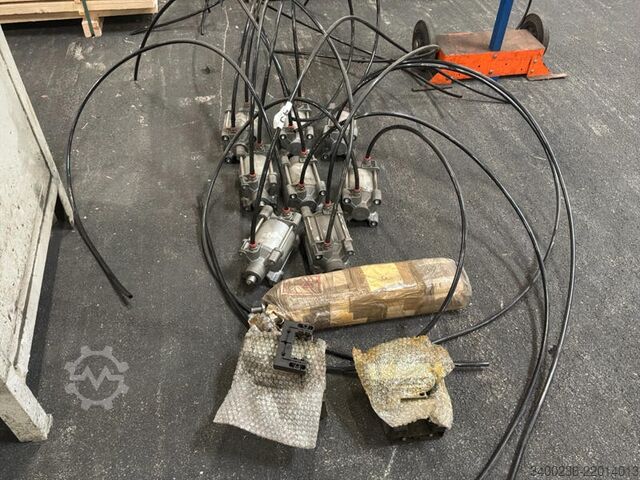 Pneumatic cylinder SMC C96SDB100-500
