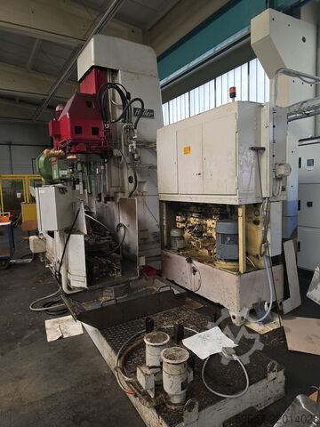 Broaching machine Hüller 18 S
