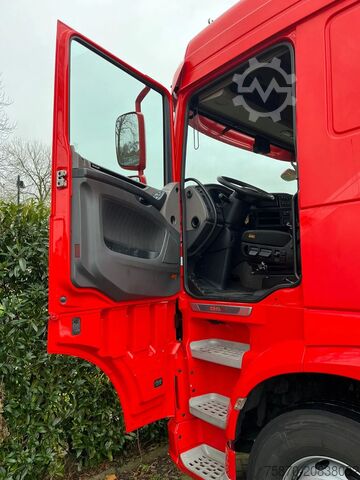 Gefährliche Stoffe DAF XF 450 FT ADR