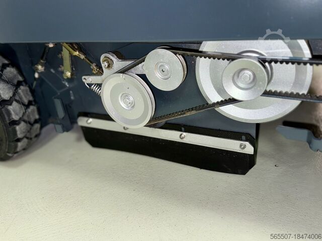 Sweeper sweeper vacuum machine Hako Sweepmaster / Jonas 980 E Generalüberholt - 6 Monate Garantie !