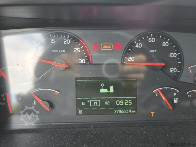 Standard tractor unit VOLVO FH 500 / Voith Retarder / 779222 Km/ FR zulassin