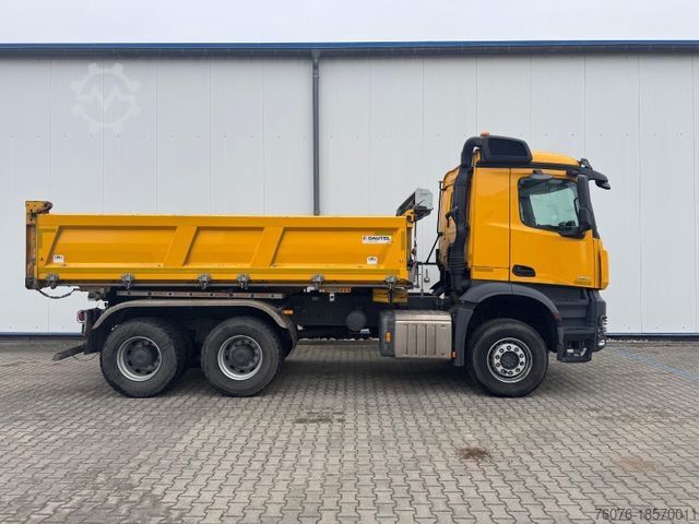 Tipper truck MERCEDES-BENZ Arocs 5 2651 K 6x4 Bordmatik Klima Navi Kühlbox