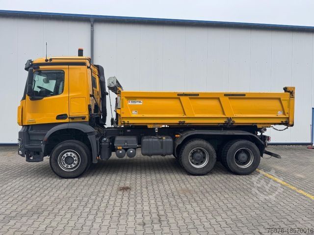 Three-sided tipper truck MERCEDES-BENZ Arocs 5 2651 K 6x4 Bordmatik Klima Navi Kühlbox