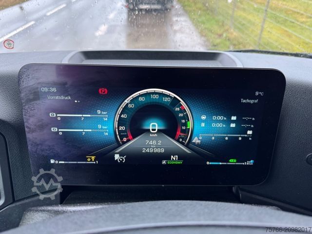 Beverage truck MERCEDES-BENZ ACTROS 2540 L/ 2 x LBW / LENKACHSE / KOMPLETTZUG