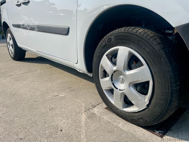 Panel van Nissan NV 250