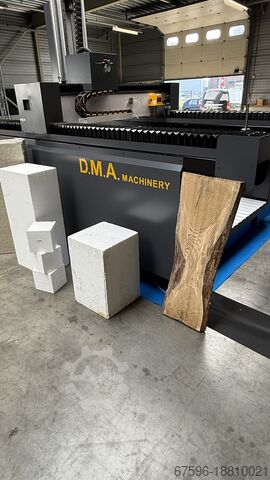 Machining center DMA Machinery CNC-ULRTA Z-as 900mm