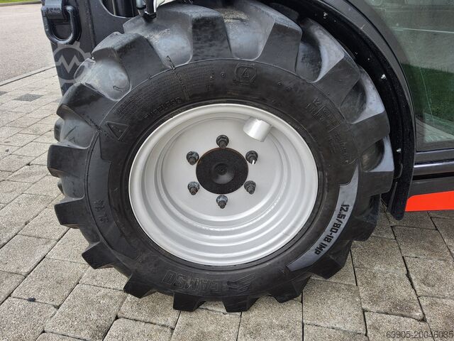 GelÀndestapler Manitou MC 25-4