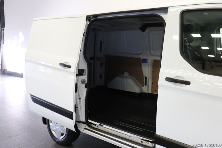 Delivery van Ford Transit Custom 2.0 TDCI EURO 6 - Airco - Navi -...