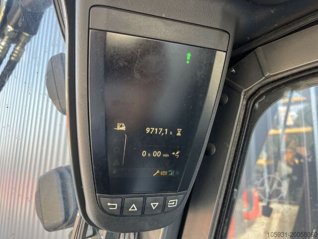 Electric 4-wheel forklift Linde E25H-01/600