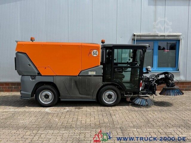 Road sweeper Kärcher Kärcher MC250 3Besen 60Km/h Wasserrecycling Sys.