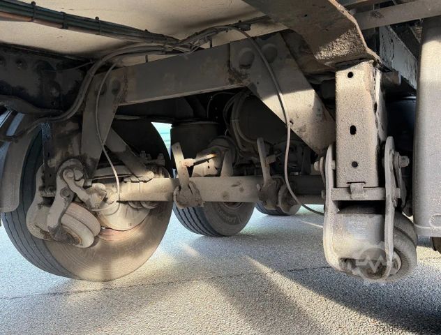 Kühlauflieger PACTON HEIWO ISOLATED BOX THERMO KING SLX 200 WITH 3524