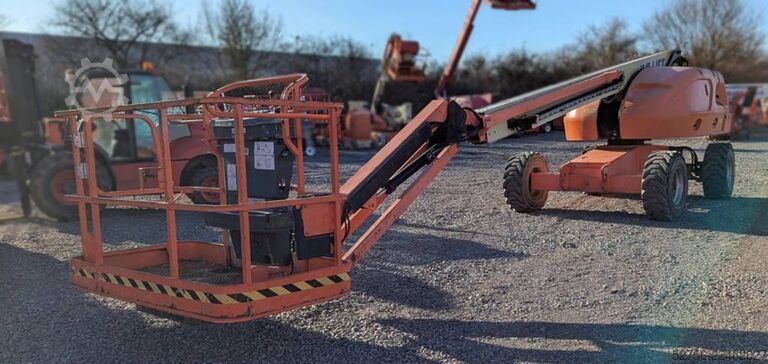 Telescopic boom lift JLG 460 SJ