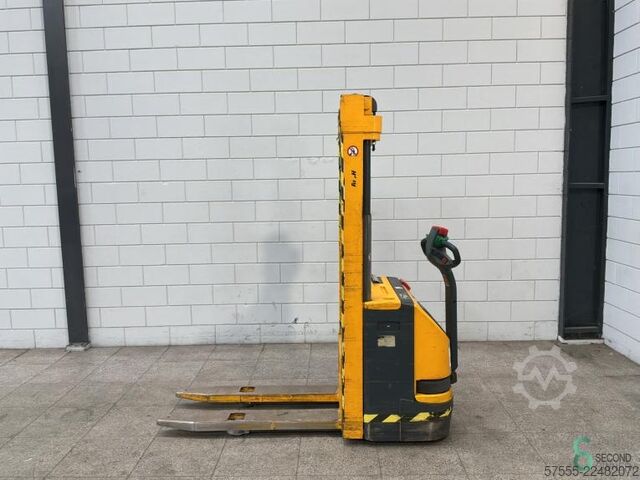 Stacker Jungheinrich EJC 110