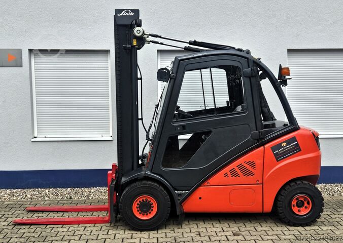 Diesel forklift truck - full cabin - telescopic mast LINDE H 30 D-01