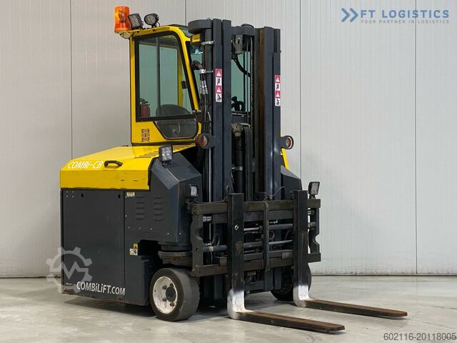 4-Wege-Gabelstapler Combilift CBE2500 / TRIPLEX - 4900MM / FREE LIFT