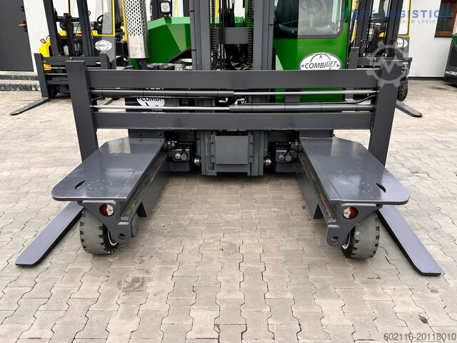 4-way forklift truck Combilift C3000 / 4100 MM / 3 TONS / LPG /LIKE NEW