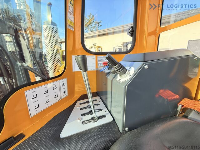 Four-way forklift Combilift C3000 GAS DUPLEX 4500 FREE LIFT CABIN